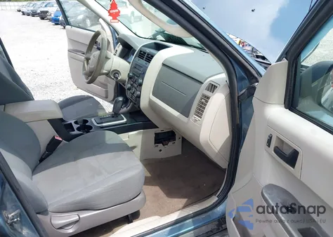 2010 Ford Escape Xls из США, поврежденный, VIN 1FMCU0C79AKB31911